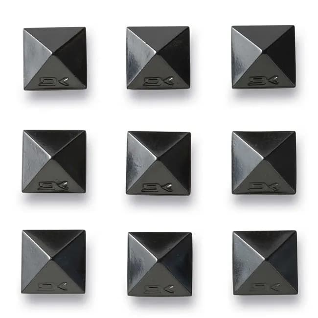 Dakine Pyramid Studs