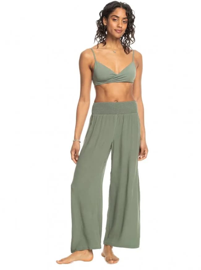 Roxy Along The Beach