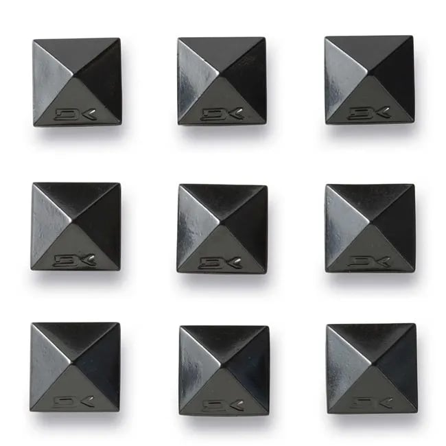 Dakine Pyramid Studs